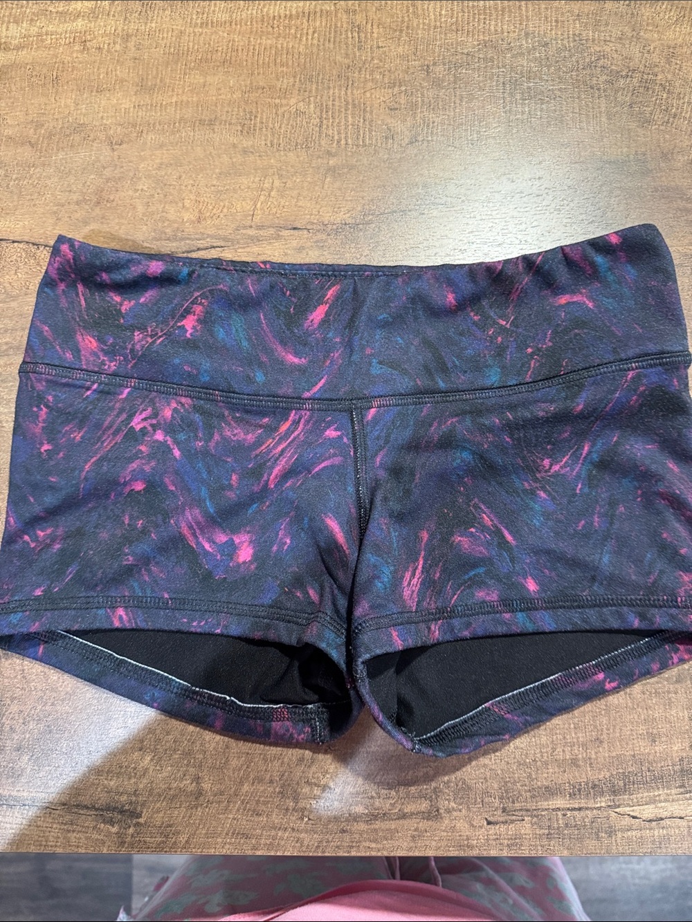 FLEO Abstract Neon Swirl Workout Shorts Size Small CrossFit Gym Activewear